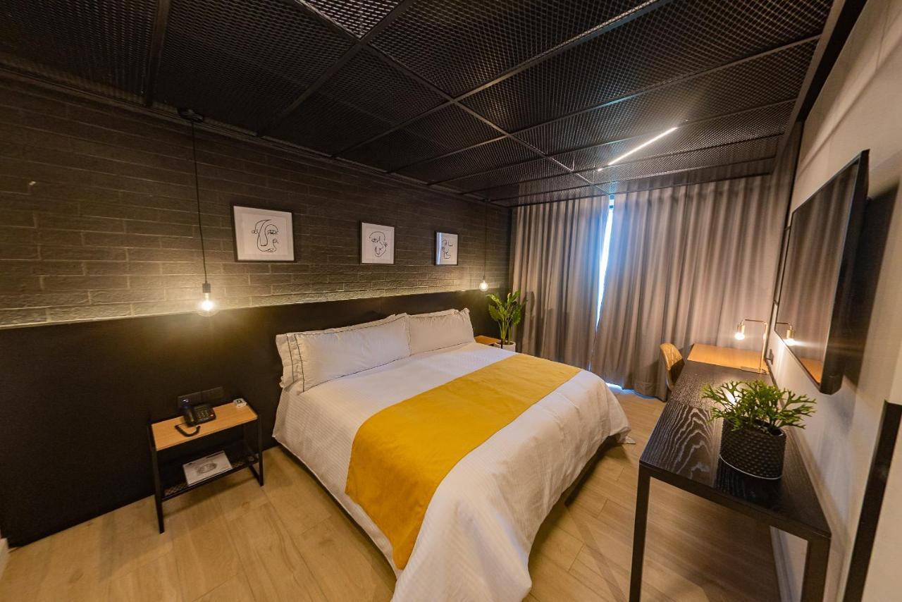 Fulton Business Luxury Hotel Guadalajara Esterno foto