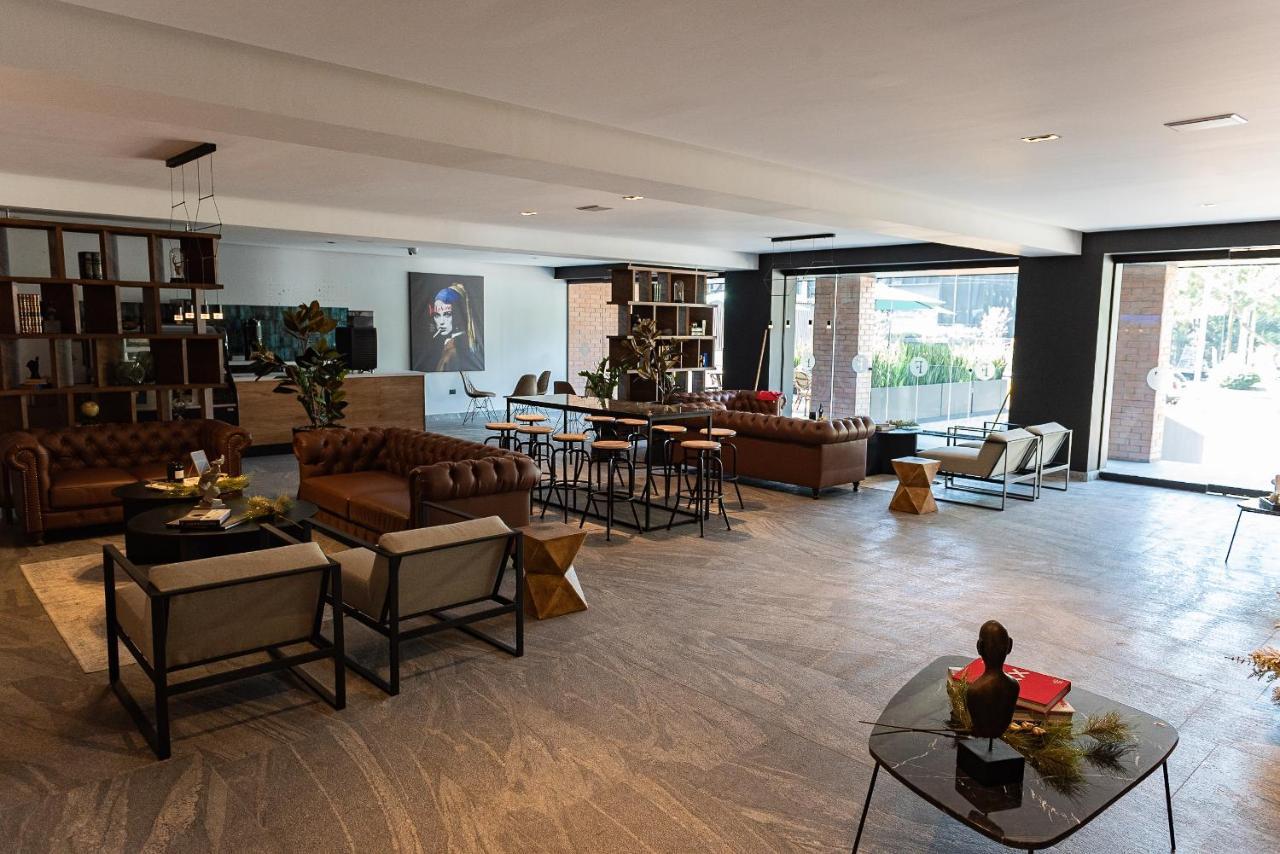 Fulton Business Luxury Hotel Guadalajara Esterno foto