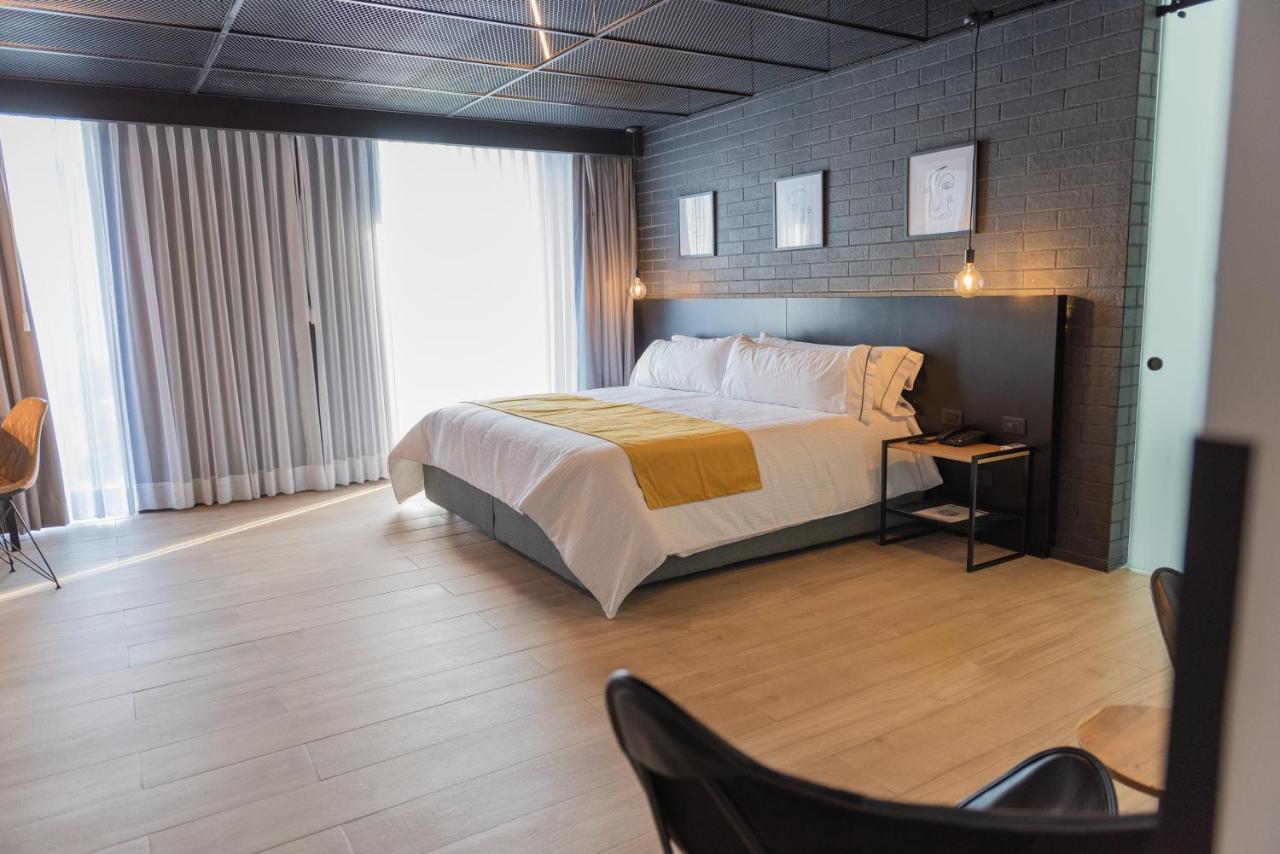 Fulton Business Luxury Hotel Guadalajara Esterno foto